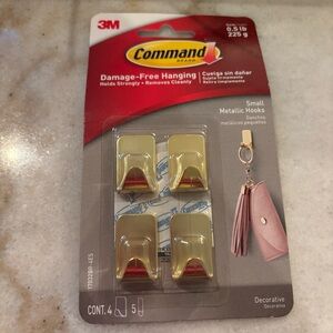 3M Command Small Metallic Hooks - Gold